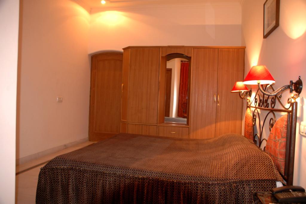 Hotel Ishan Villa Амритсар Экстерьер фото